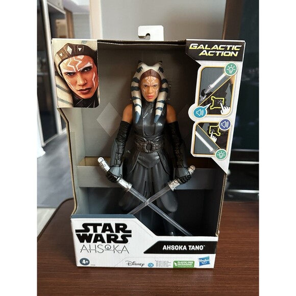 Ahsoka Tano Star Wars action figure New In Box - Picture 1 of 4